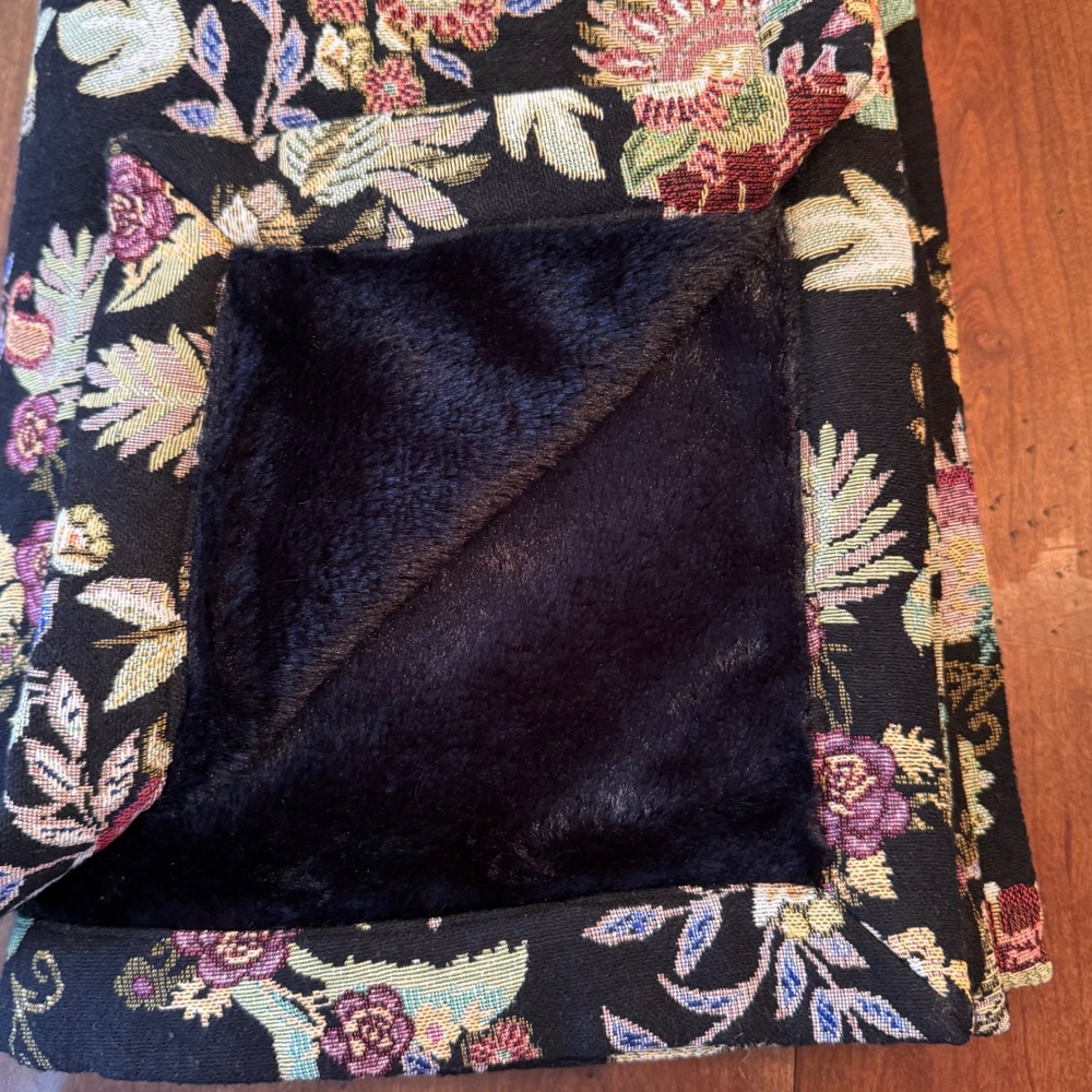 Johnny Was Throw Blanket Unisex OS Black Floral Tapestry Faux Fur H10225 Boho - Picture 7 of 8